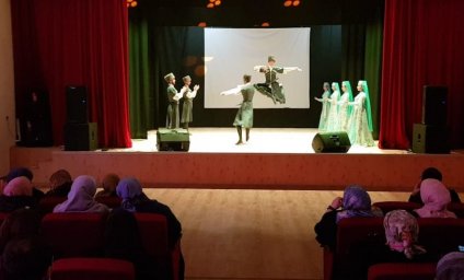 В Доме культуры  с.п. Али-Юрт состоялся концерт Госфилармонии им. А.Хамхоева «Дегчура  иллеш шоана».