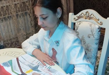 Детские рисунки ко Дню неизвестного солдата
