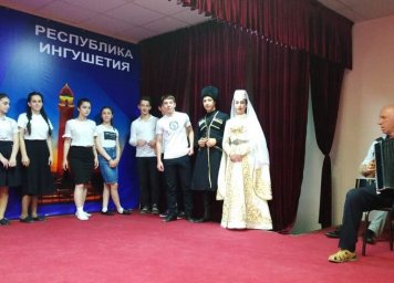Встречаем почетных гостей