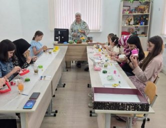 В Доме культуры сельского поселения Али-Юрт развивается студия лепки