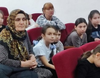 ​В Доме культуры сельского поселения Зязиков-Юрт состоялся показ фильма «Крошки хлеба»
