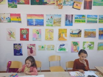 В ДК сельского поселения Верхние Ачалуки открылась выставка "Осенний пейзаж"