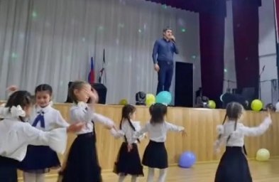 В ДК с.п. Инарки отметили День учителя