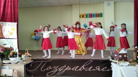 ​Осенний бал провели работники Галашкинского Дома культуры
