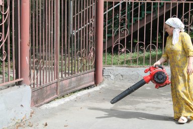 Работники культуры Малгобека приняли участие в общегородском субботнике