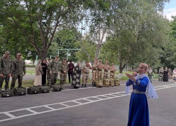 ​Артисты Ингушетии выступили с концертом перед призывниками