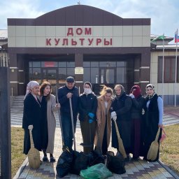 ​Работники Дома культуры с.п. Сагопши провели субботник