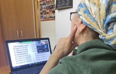 Заместитель директора РДНТ Марем Котиева является слушателем лекции «Донское казачье многоголосье как объект нематериального культурного наследия»