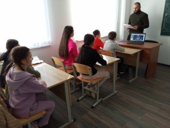 ​Информационный час «Школьные уроки о жизни и деятельности В.К. Арсеньева» собрал юных галашкинцев