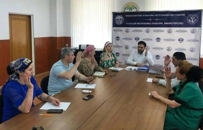 Поздравляем ансамбли "Таргим" и "Сийг" со званием "Образцовый коллектив"